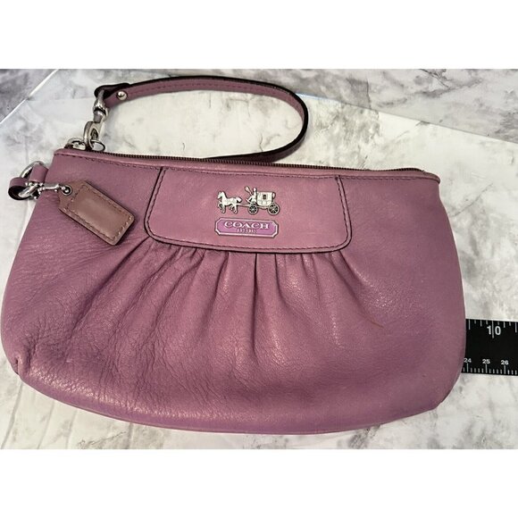 COACH MADISON GLAZED LEATHER WRISTLET LAVENDER‎ D0973-41978 - Picture 4 of 9